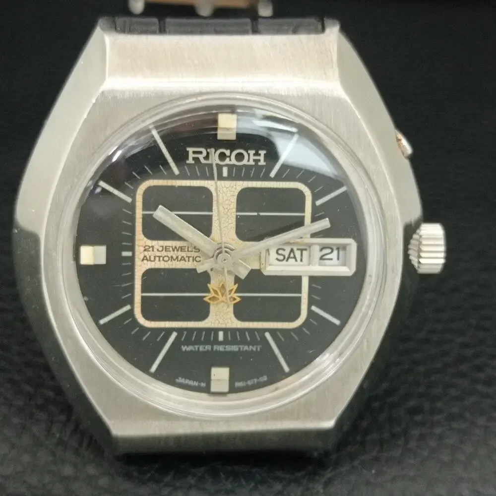 Vintage 1973 Ricoh Automatic Mens Silver Watch W/daydate & Black accents
